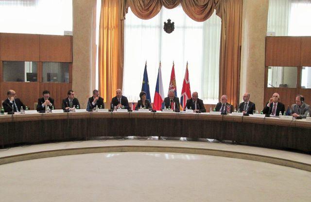 ЕУ твининг пројекат “Даље јачање капацитета у области средстава за заштиту биља и резидуа пестицида у Републици Србији”
